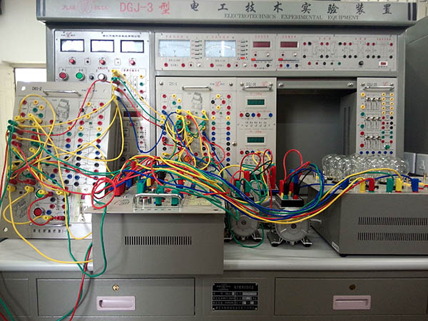 三相異步電動機有哪些電氣保護措施？